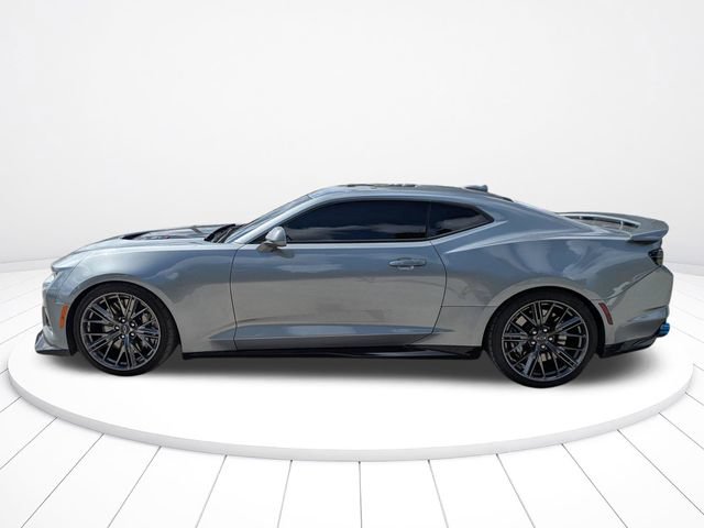Used 2023 Chevrolet Camaro ZL1 RWD image 7