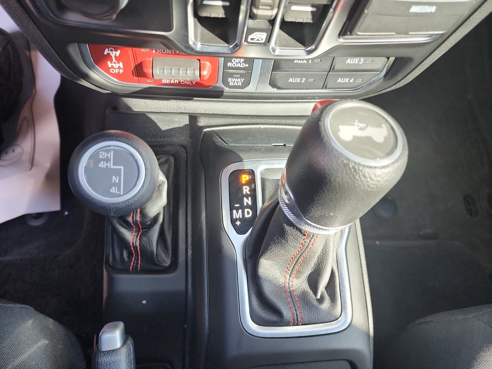 Used 2023 Jeep Wrangler Unlimited Rubicon w/ Cold Weather Group AWD/4WD image 22