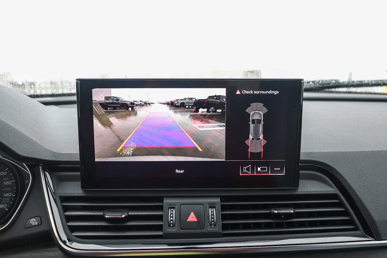 Used 2022 Audi Q5 2.0T Premium w/ Convenience Package image 35