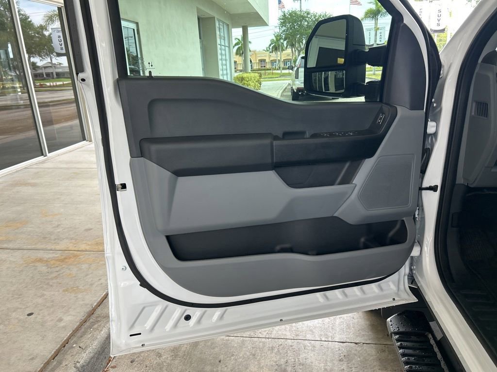 Used 2025 Ford F350 XL w/ XL Driver Assist Package AWD/4WD image 43
