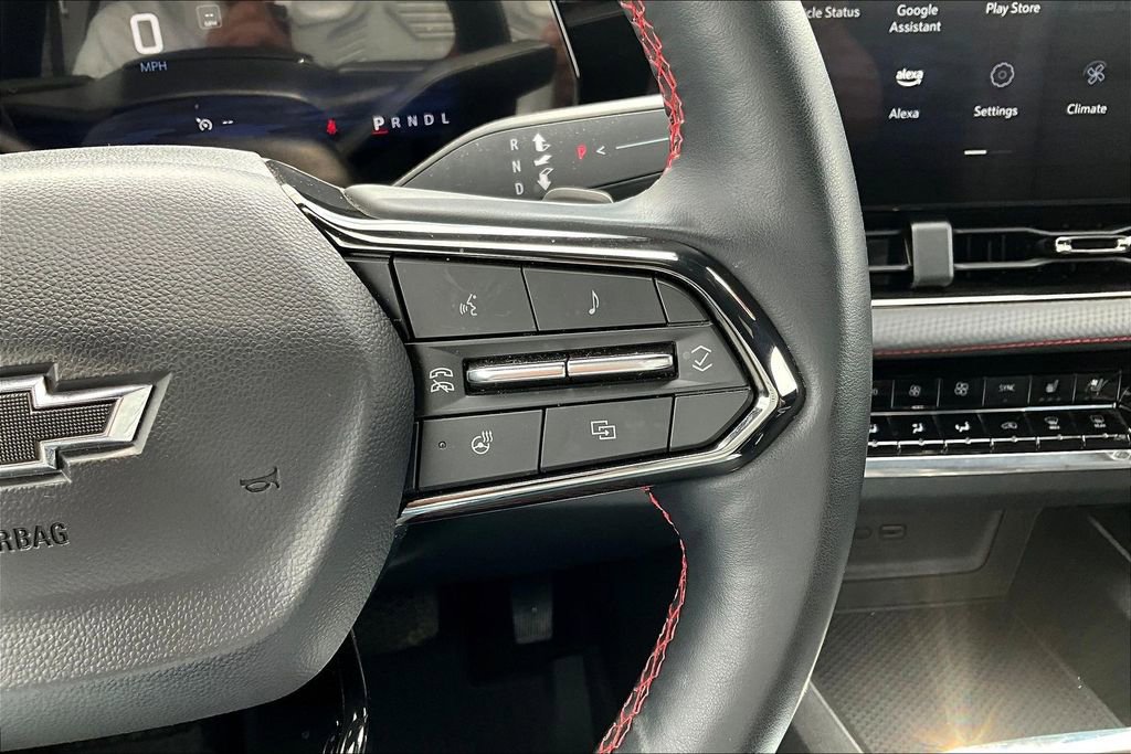 Used 2025 Chevrolet Equinox RS w/ Safety and Technology Package image 13