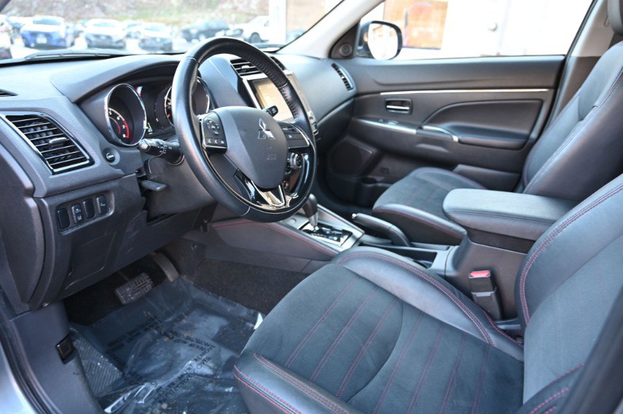 Used 2022 Mitsubishi Outlander Sport SE image 12