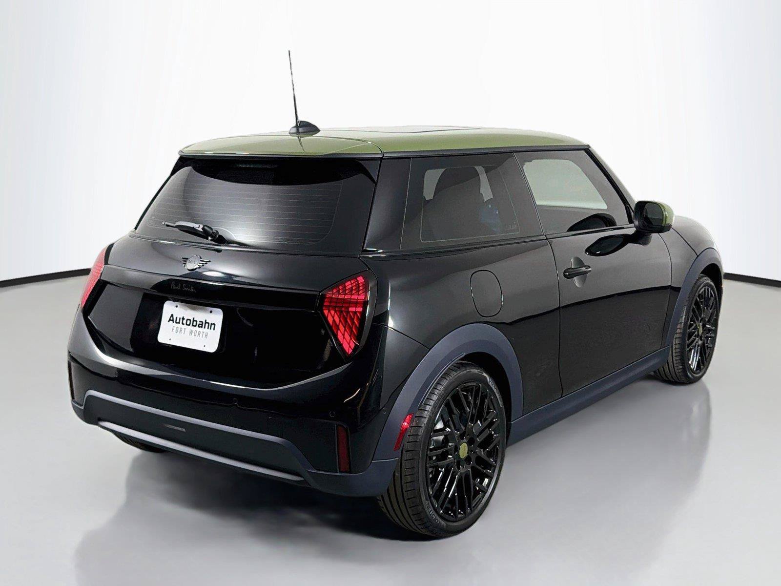 New 2027 MINI Cooper 2-Door Hardtop w/ Paul Smith Edition FWD image 5
