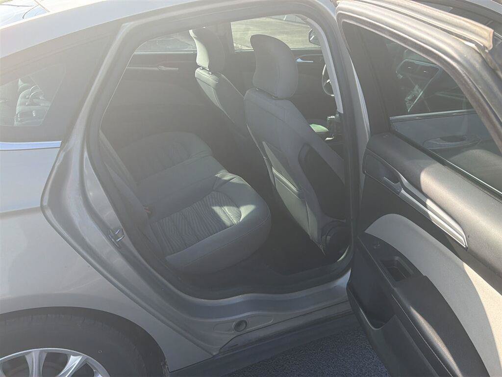 Used 2016 Ford Fusion S FWD image 12
