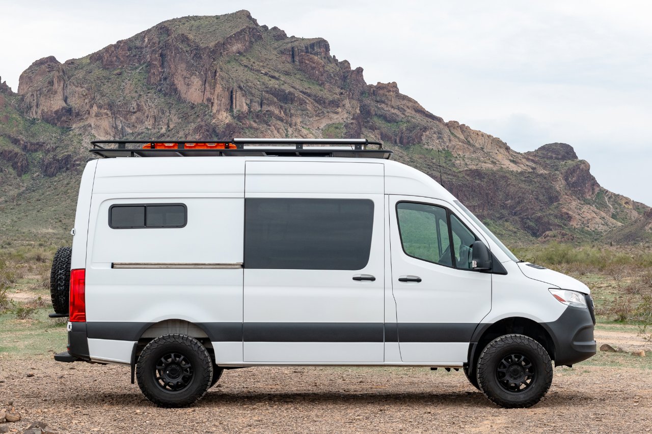 Used 2019 Mercedes-Benz Sprinter 4x4 144 image 3