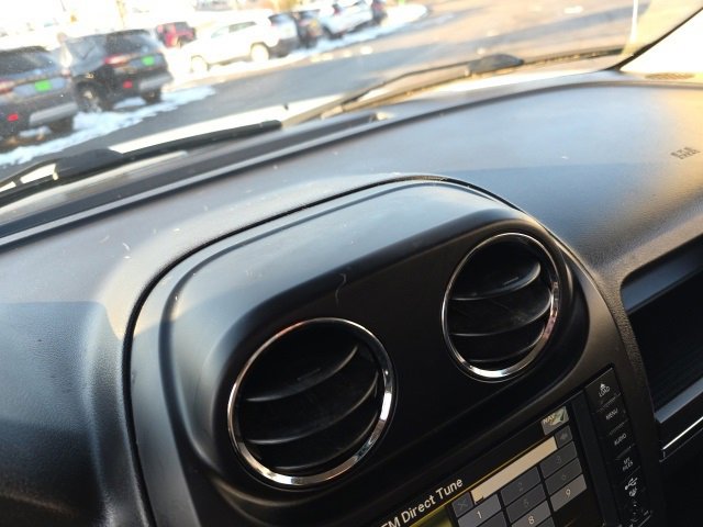 Used 2014 Jeep Patriot Limited image 18