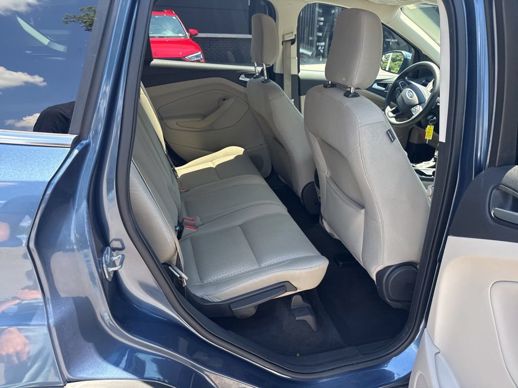 Used 2018 Ford Escape SE w/ SE Sync 3 Package FWD image 53