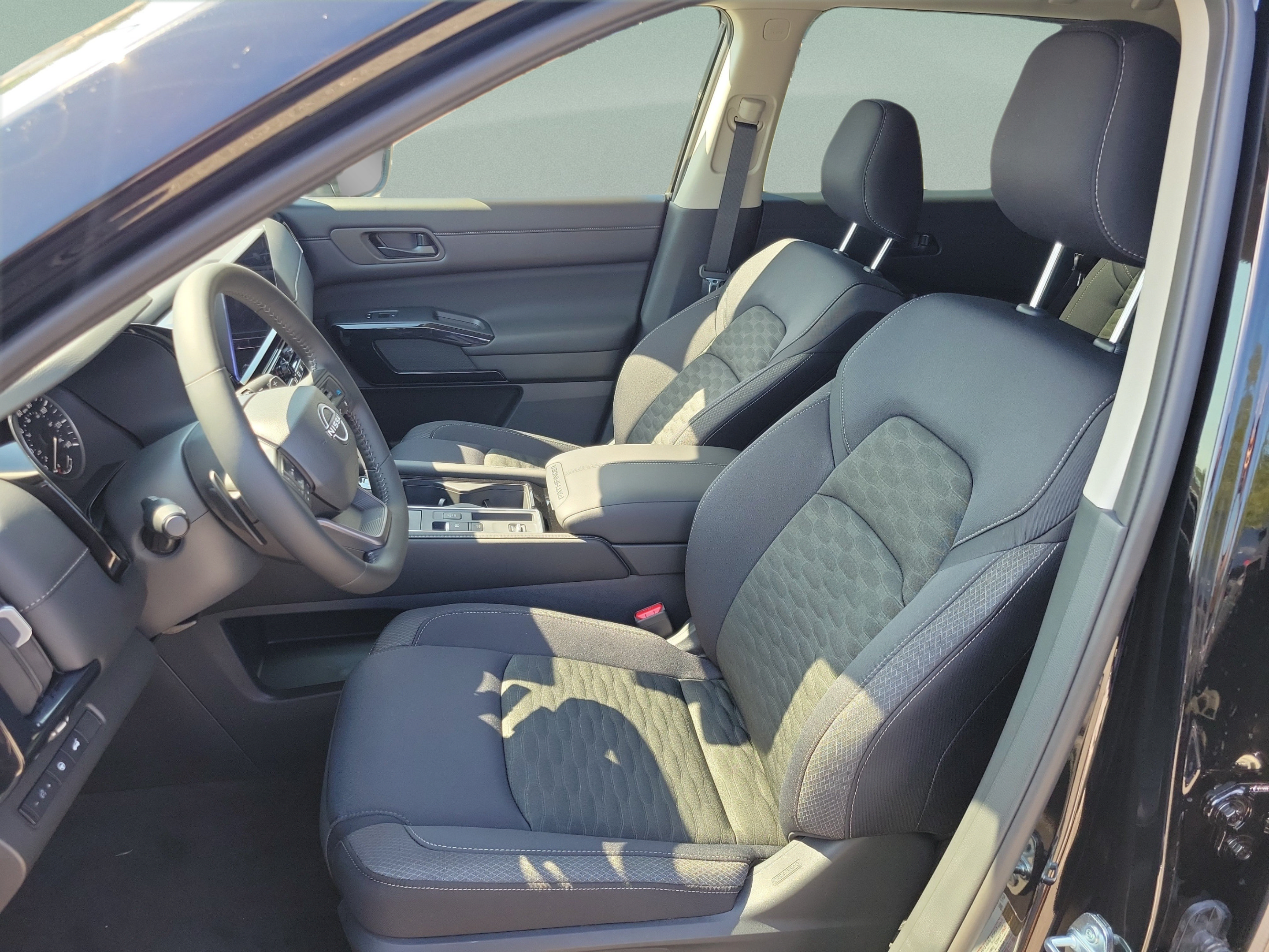 New 2026 Nissan Pathfinder SV FWD image 17