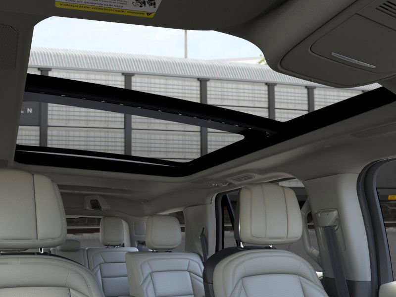 New 2025 Lincoln Navigator Reserve image 21