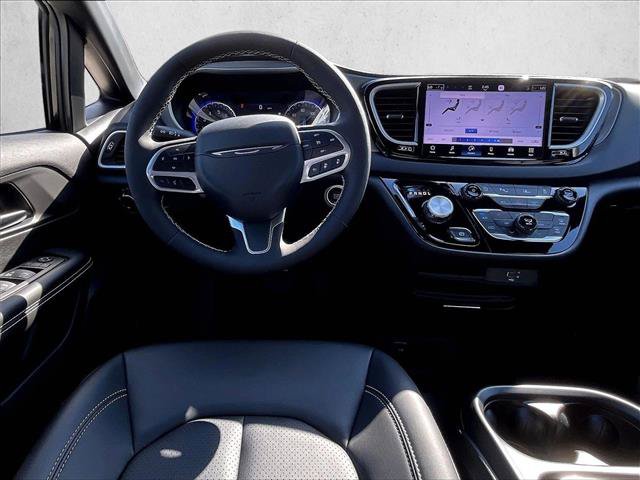 New 2027 Chrysler Pacifica LX FWD image 14