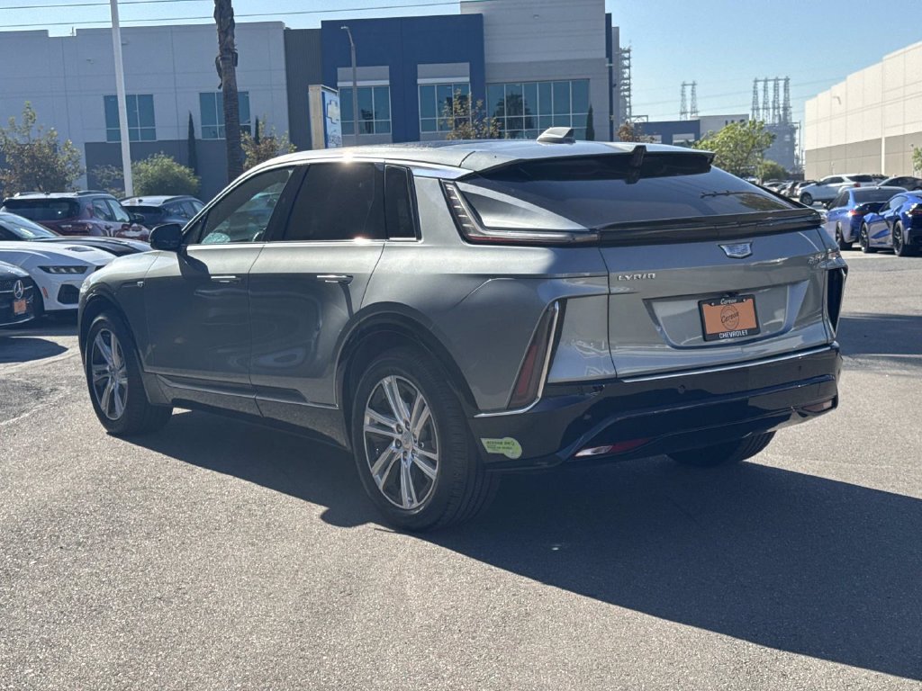 Used 2024 Cadillac Lyriq Tech RWD image 5