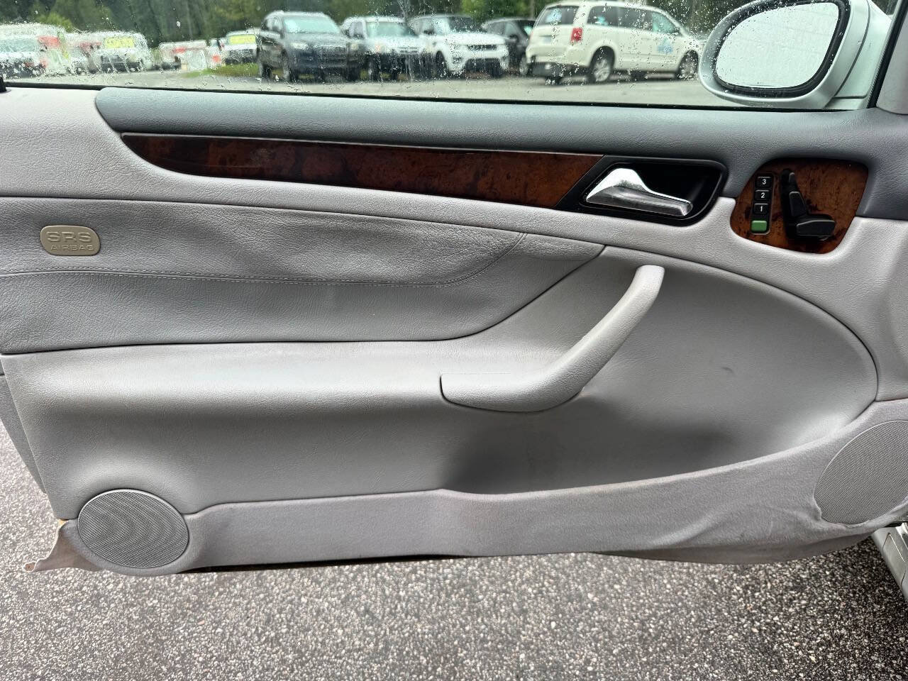 Used 2002 Mercedes-Benz CLK 320 Cabriolet image 15