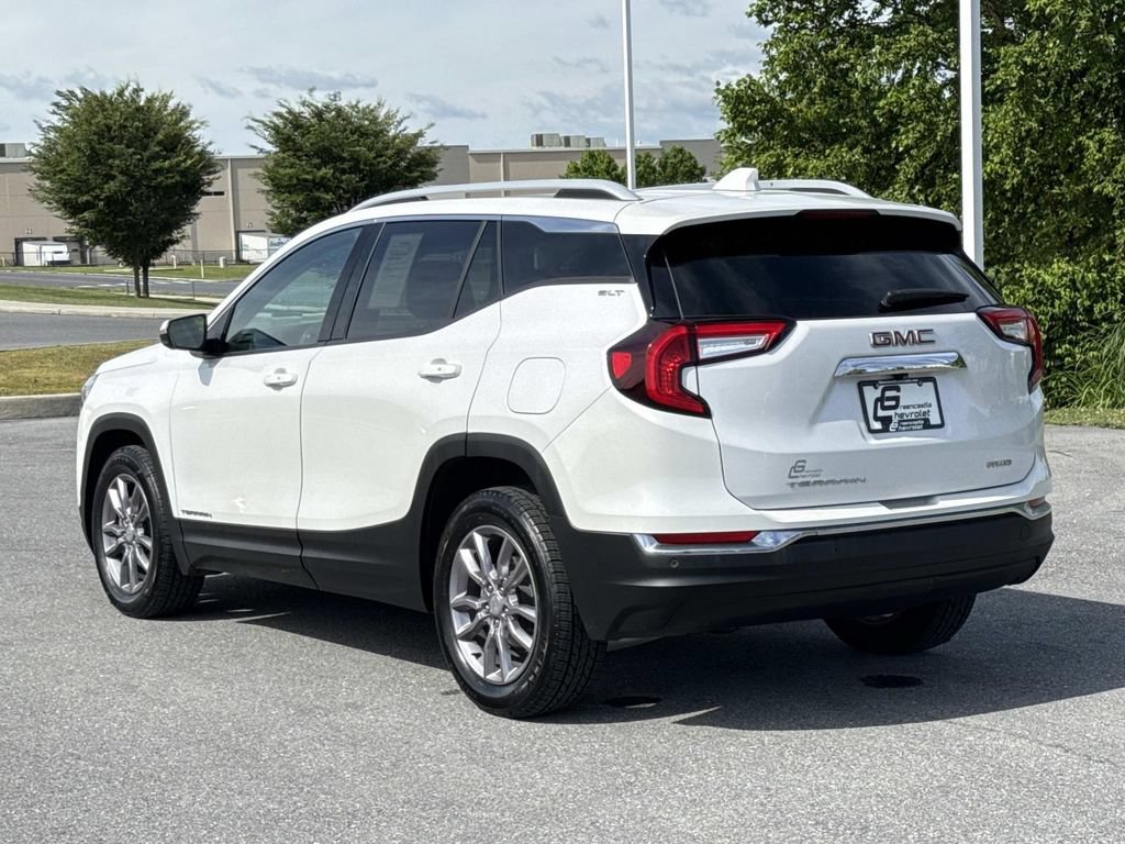 Used 2023 GMC Terrain SLT w/ Infotainment Package II AWD/4WD image 27
