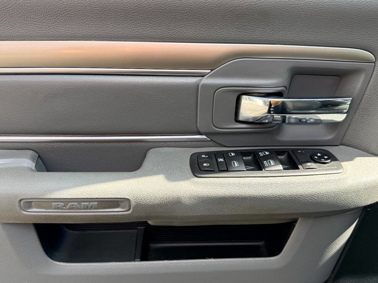 Used 2016 RAM 2500 Lone Star image 16