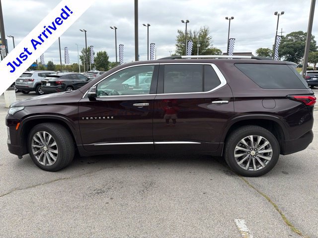 Used 2023 Chevrolet Traverse Premier FWD image 6