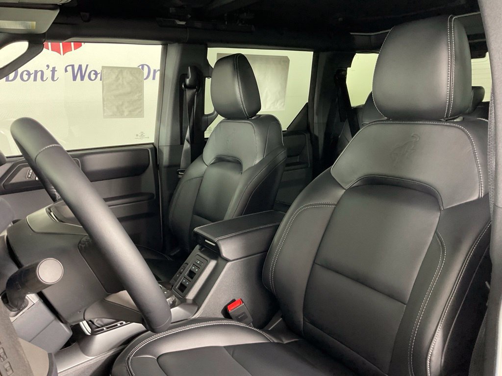 New 2026 Ford Bronco Outer Banks w/ Sasquatch Package AWD/4WD image 14