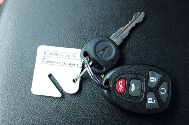 Used 2009 Pontiac G6 GT w/ Sport Package 1 image 26