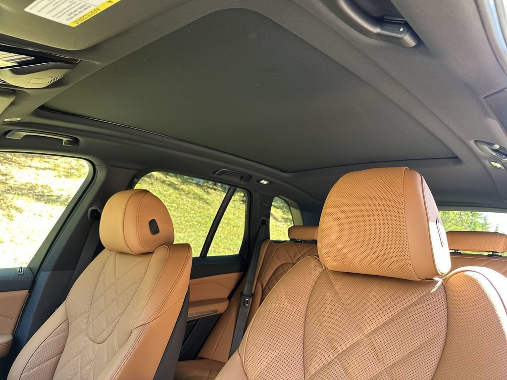 Used 2026 BMW X5 xDrive40i w/ Parking Assistance Package AWD/4WD image 22