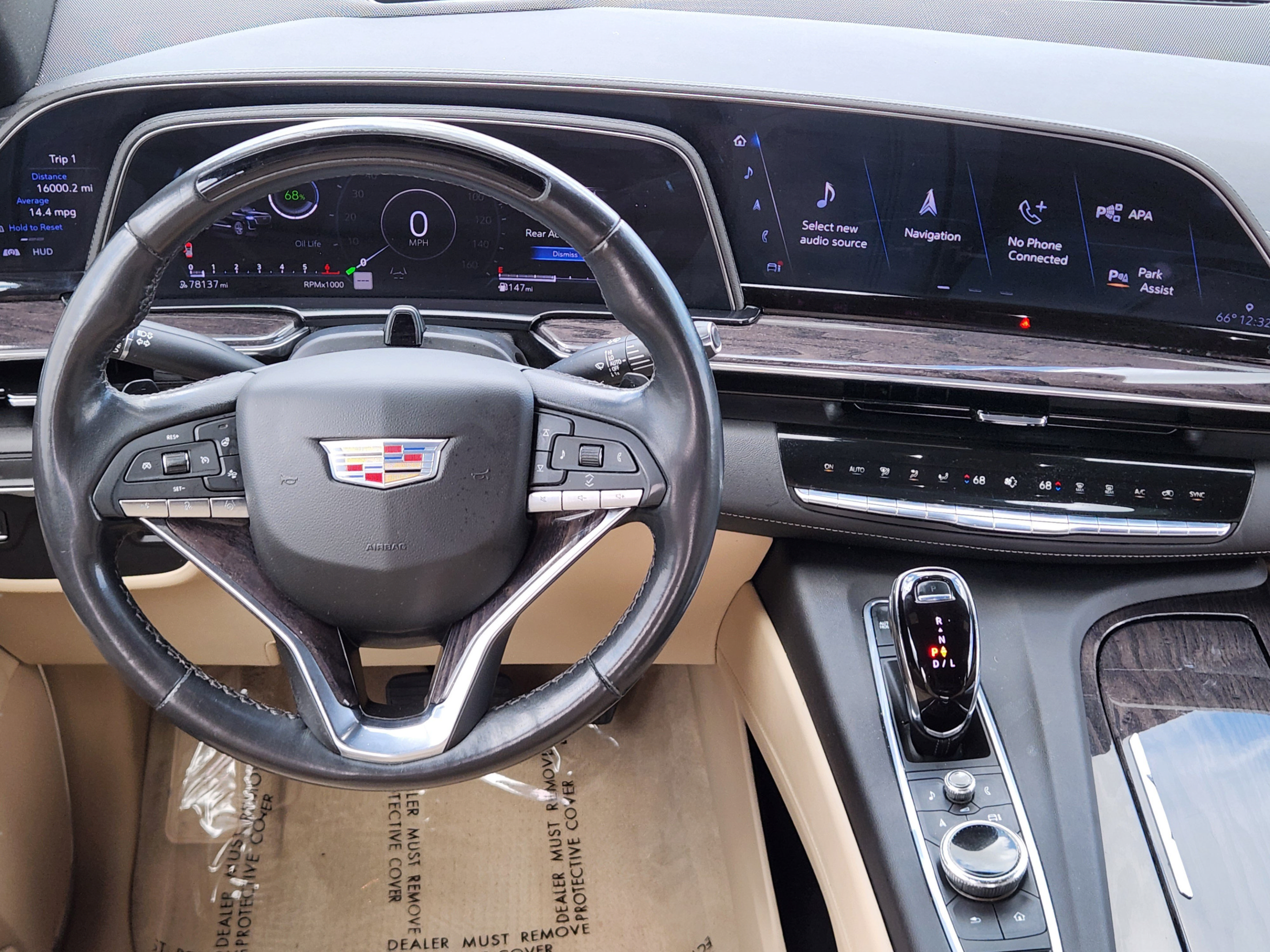 Used 2022 Cadillac Escalade Premium Luxury RWD image 15