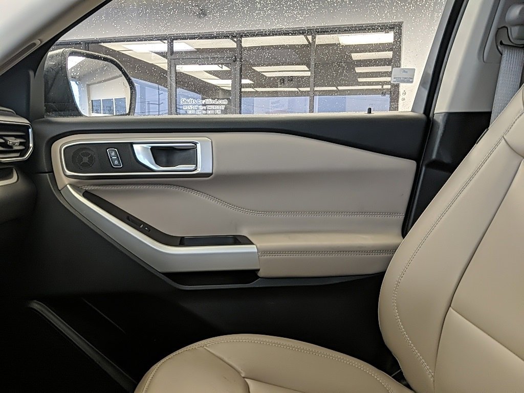 Used 2023 Ford Explorer XLT w/ Equipment Group 202A image 25