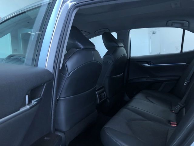 Used 2022 Toyota Camry XSE image 11