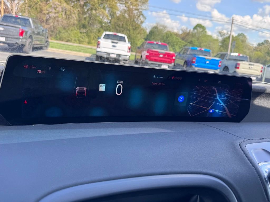 Used 2025 Ford Expedition Tremor image 15