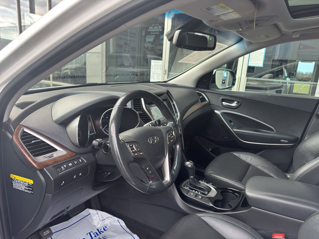 Used 2019 Hyundai Santa Fe XL image 3