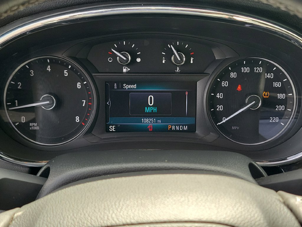 Used 2019 Buick Encore Sport Touring AWD/4WD image 27
