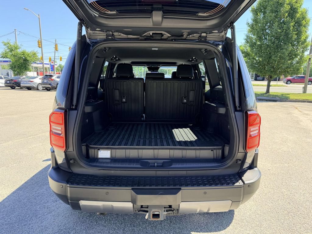 Used 2025 Toyota Land Cruiser w/ Premium Package AWD/4WD image 16