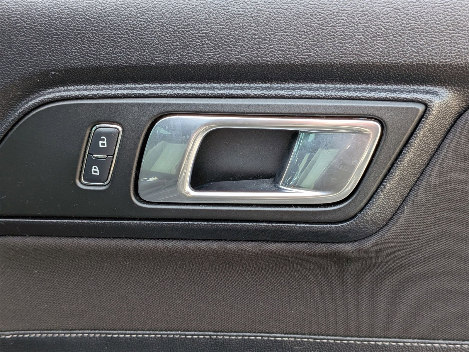 Used 2018 Ford Mustang GT w/ Enhanced Security Package image 31