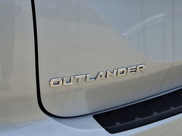 New 2025 Mitsubishi Outlander Trail Edition image 17