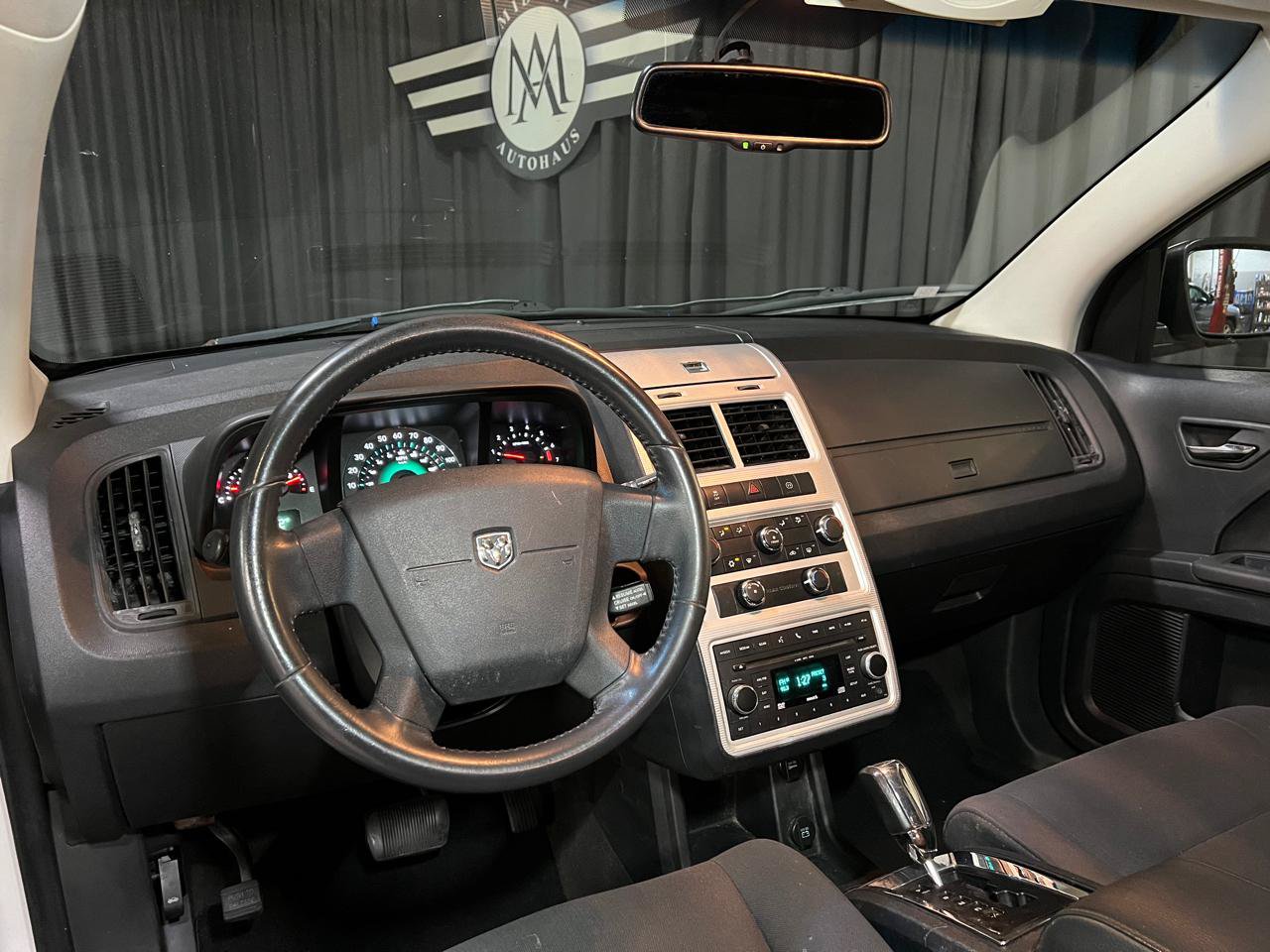 Used 2010 Dodge Journey SXT w/ Flexible Seating Group FWD image 4