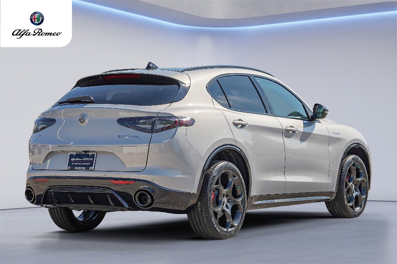 New 2025 Alfa Romeo Stelvio Sprint w/ Veloce Package image 5