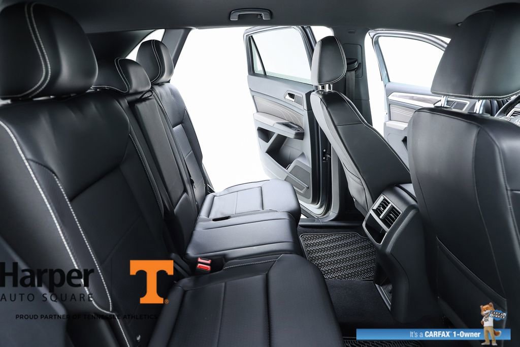 Used 2022 Volkswagen Atlas Cross Sport SE image 36