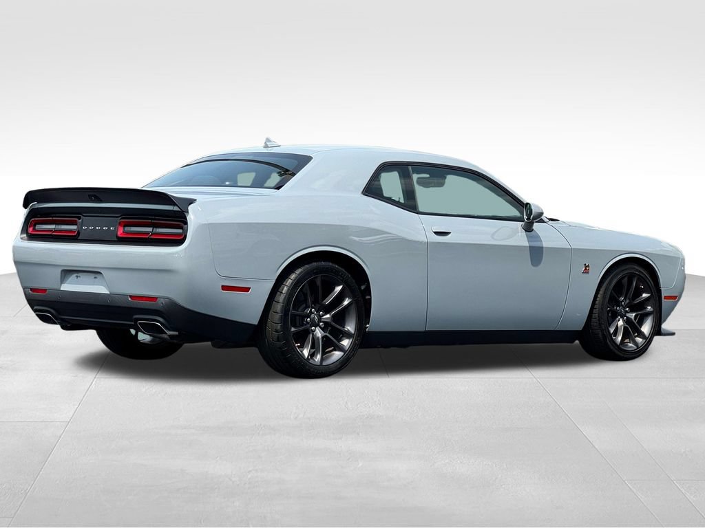Used 2021 Dodge Challenger R/T Scat Pack RWD image 7