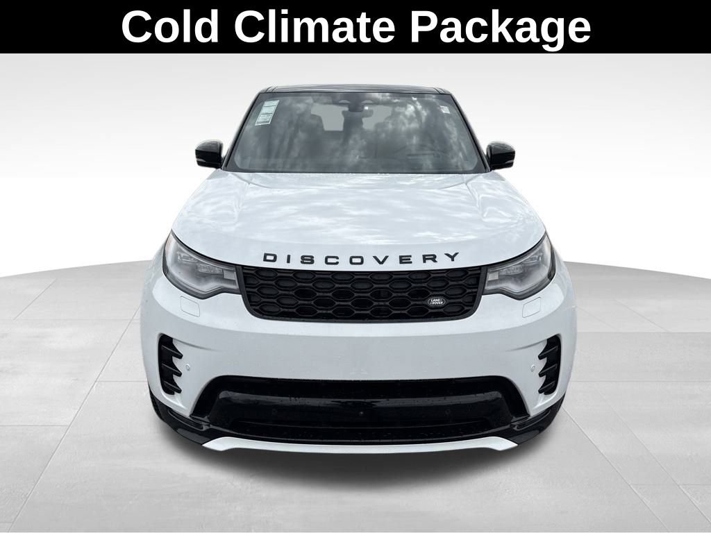 New 2025 Land Rover Discovery Dynamic SE image 4