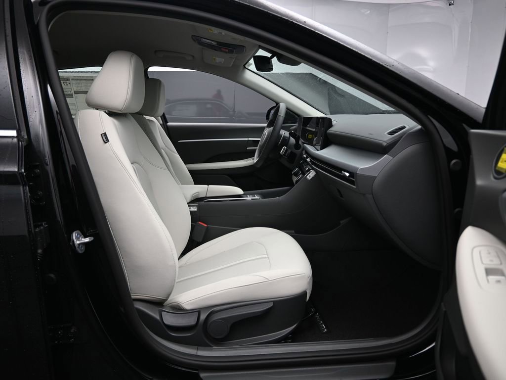 New 2026 Hyundai Sonata SEL AWD/4WD image 28