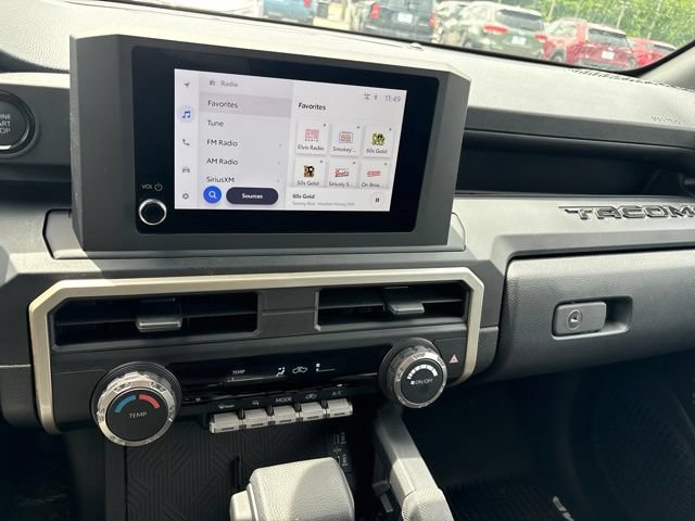 Used 2025 Toyota Tacoma SR w/ SR Upgrade Package AWD/4WD image 13