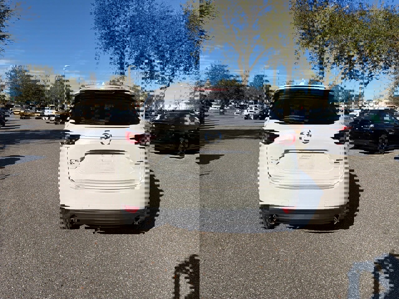 Used 2021 MAZDA CX-5 Touring w/ Touring Preferred SV Package image 4