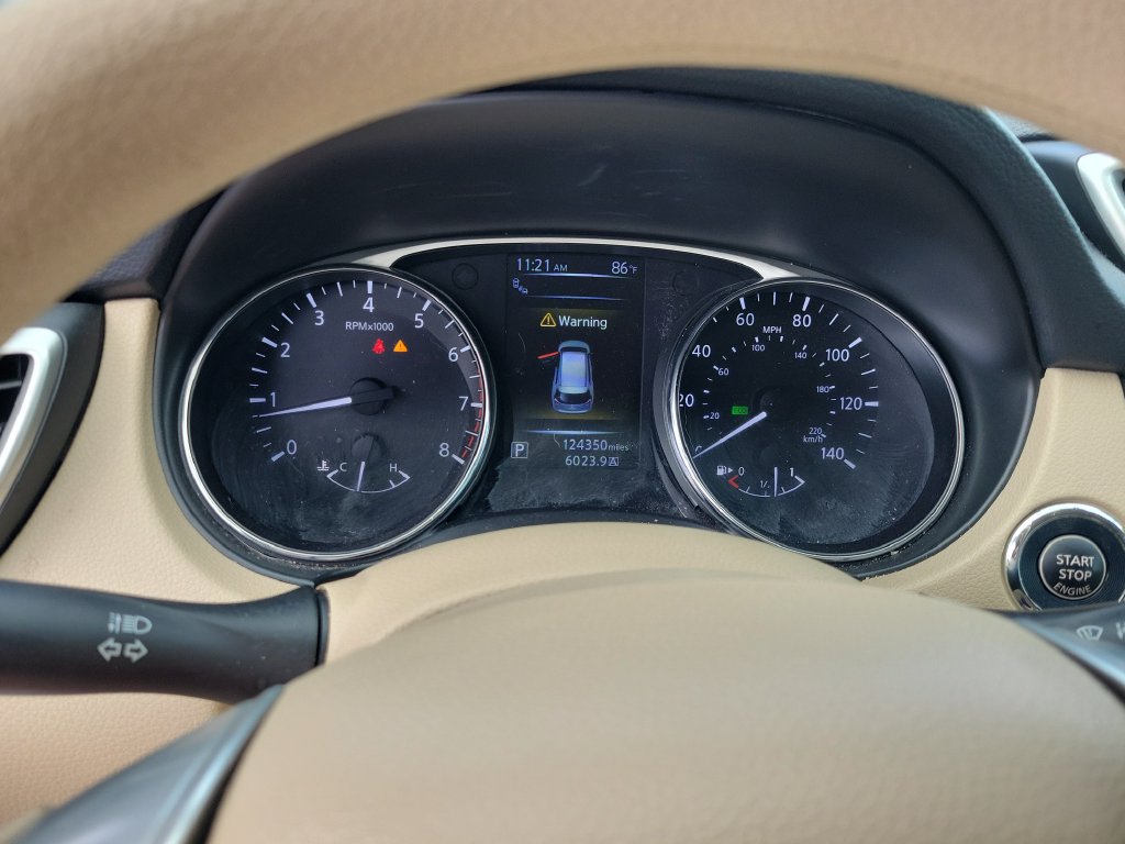 Used 2015 Nissan Rogue SV w/ SV Premium Package FWD image 23