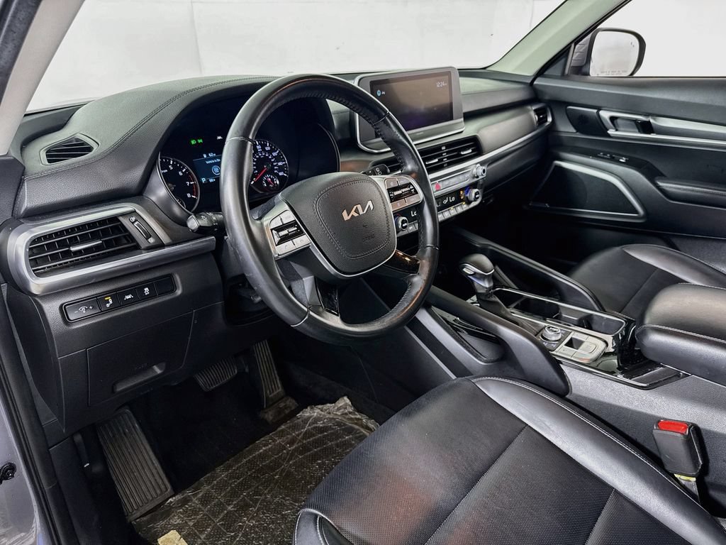 Used 2022 Kia Telluride LX AWD/4WD image 9
