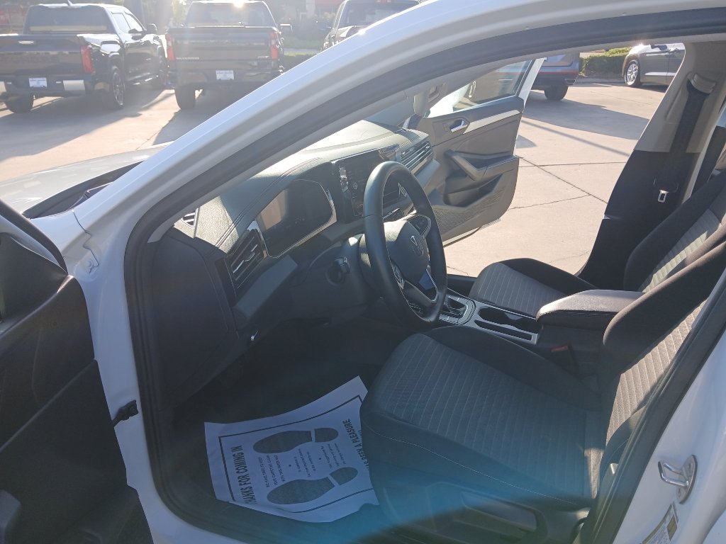 Certified 2026 Volkswagen Jetta S FWD image 9