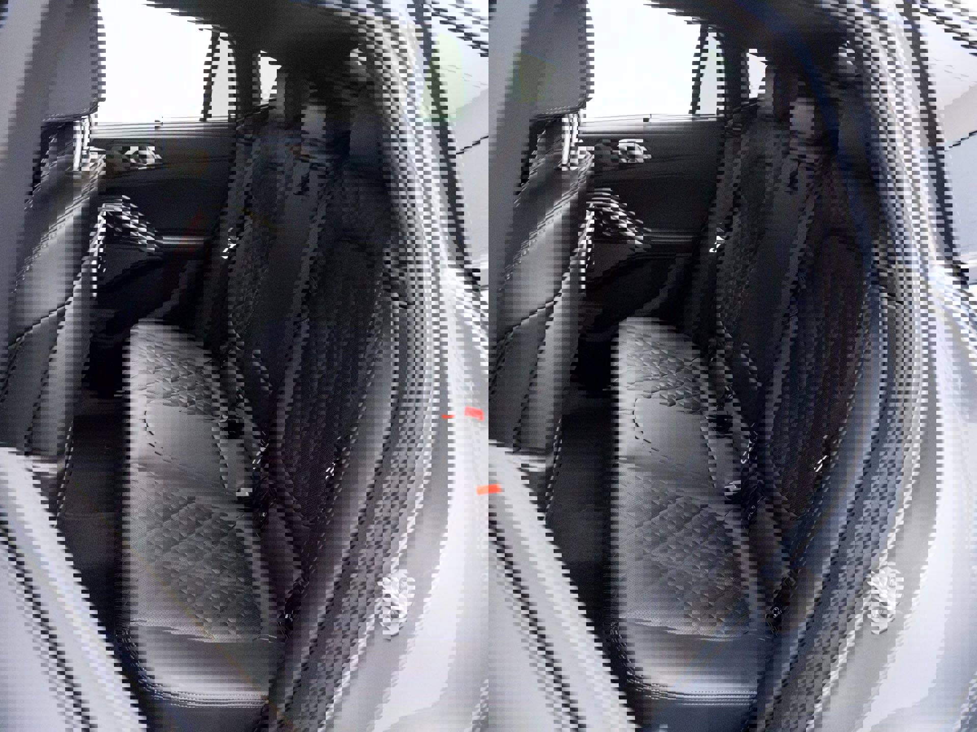 New 2026 BMW X6 xDrive40i w/ Executive Package image 19