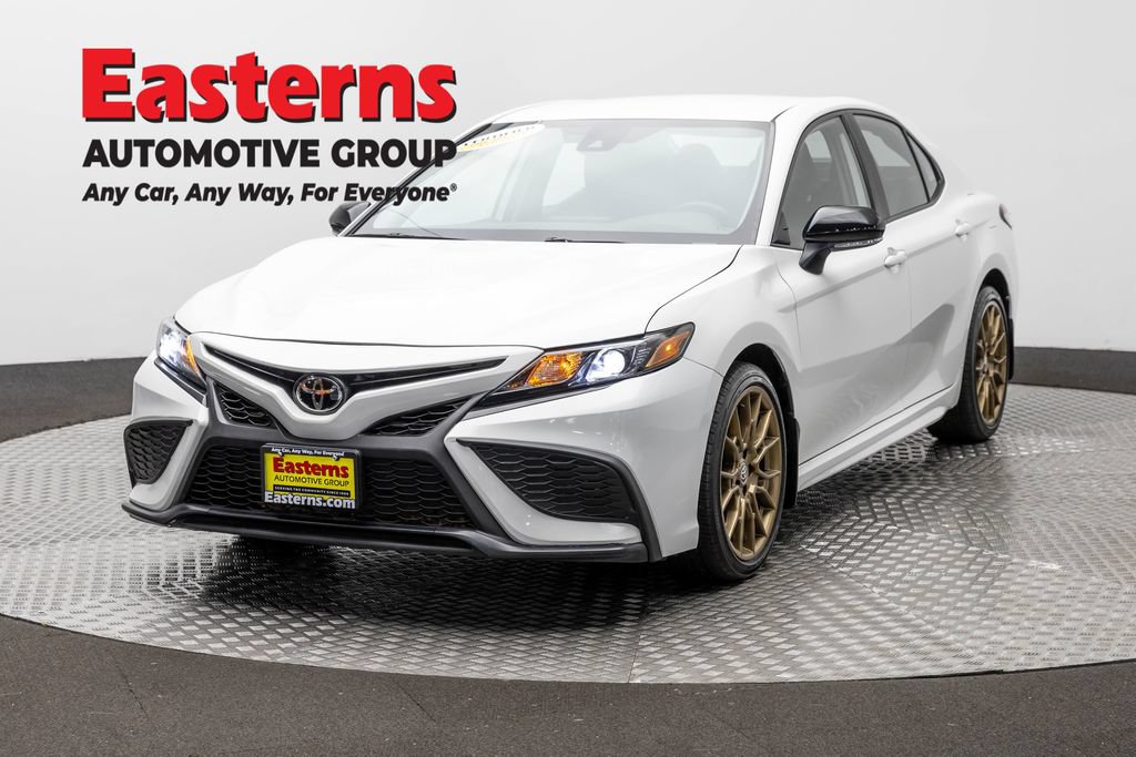 Used 2024 Toyota Camry SE w/ Convenience Package AWD/4WD image 1