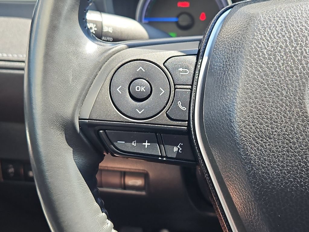 Used 2021 Toyota Venza LE w/ Carpet Mat Package (TMS) AWD/4WD image 23
