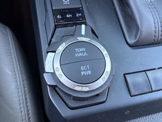 Used 2024 Toyota Tacoma SR5 AWD/4WD image 44