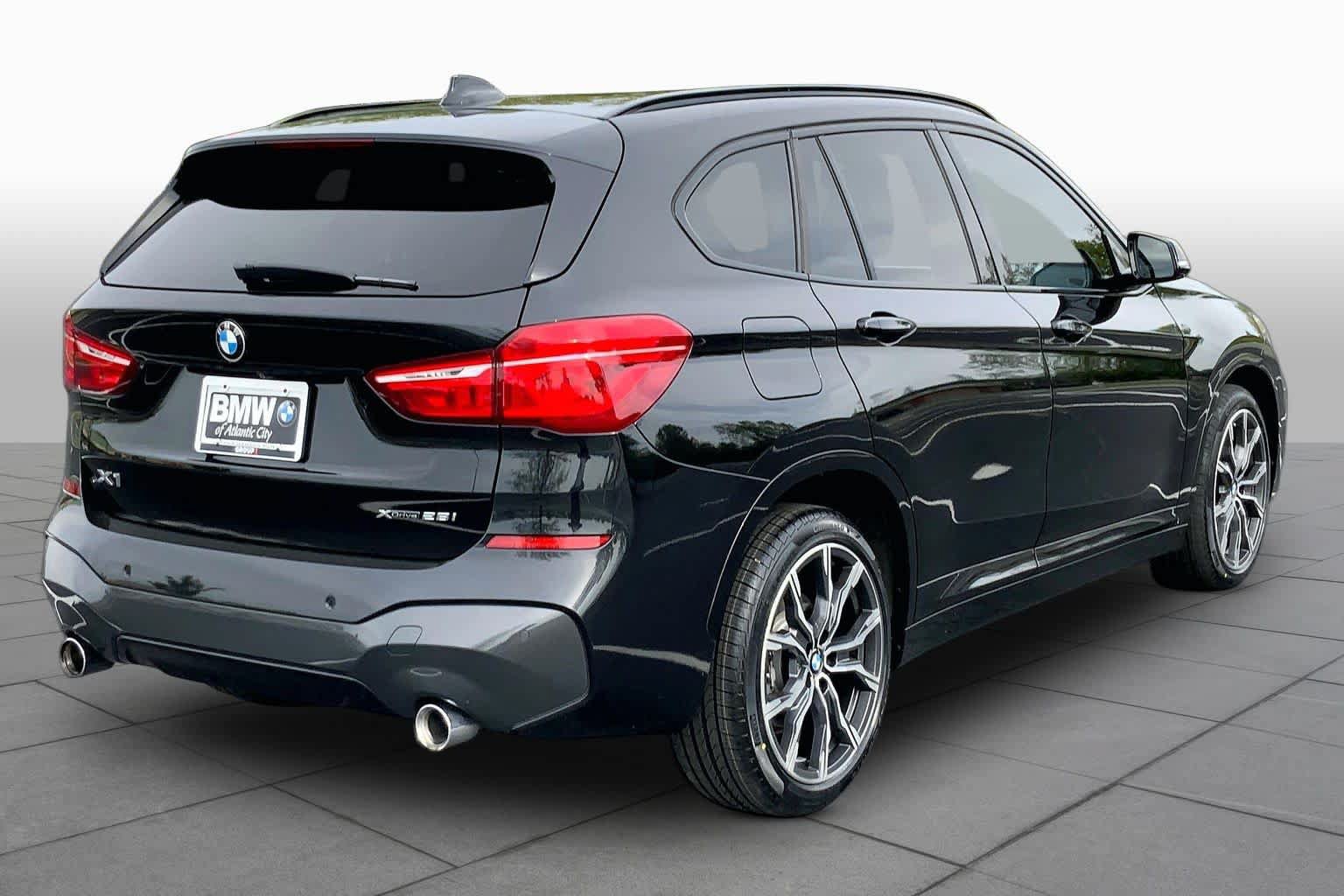 Used 2021 BMW X1 xDrive28i w/ M Sport Package AWD/4WD image 12