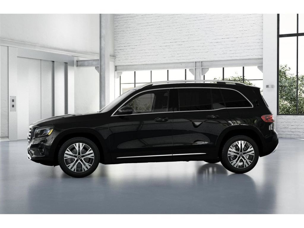 Used 2026 Mercedes-Benz GLB 250 4MATIC image 35