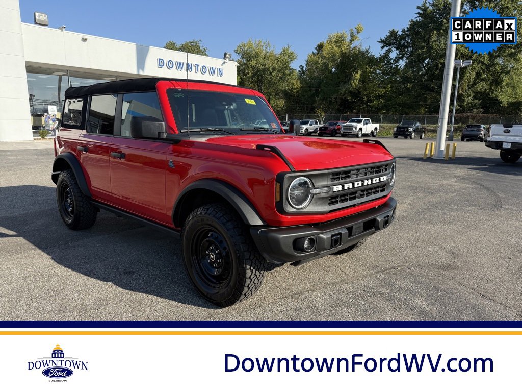 Used 2023 Ford Bronco Black Diamond image 1