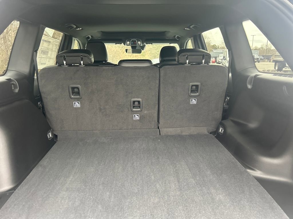 New 2025 Jeep Grand Cherokee Altitude image 26